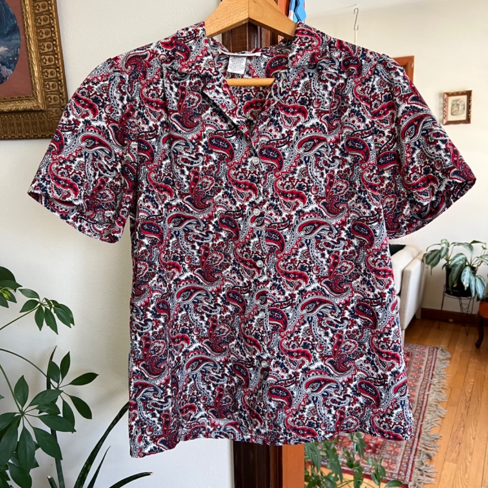 Fire Islander vintage button up shirt